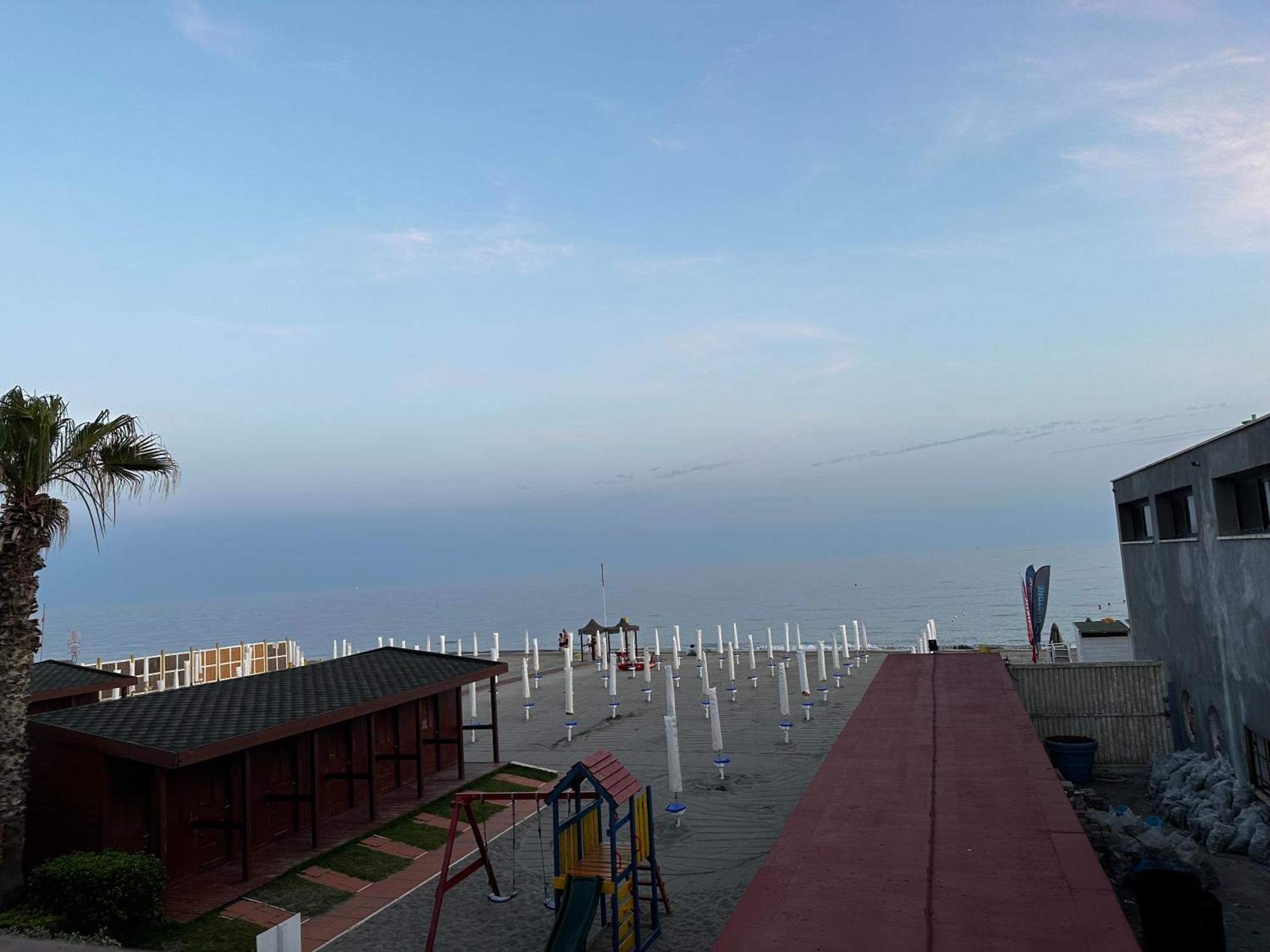 Appartamento Penthouse Salus Sea View Terrace Lido di Ostia Esterno foto