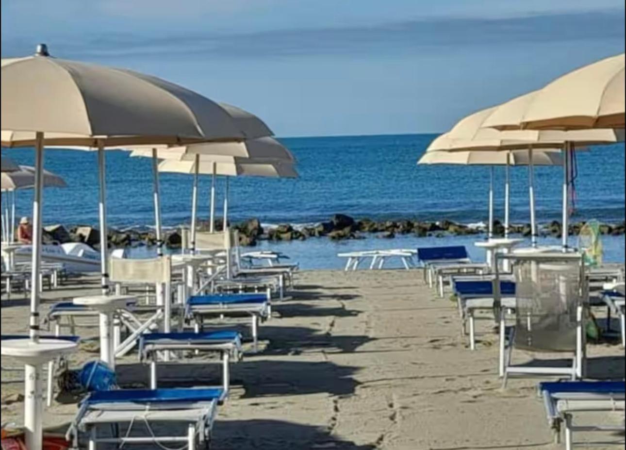 Appartamento Penthouse Salus Sea View Terrace Lido di Ostia Esterno foto