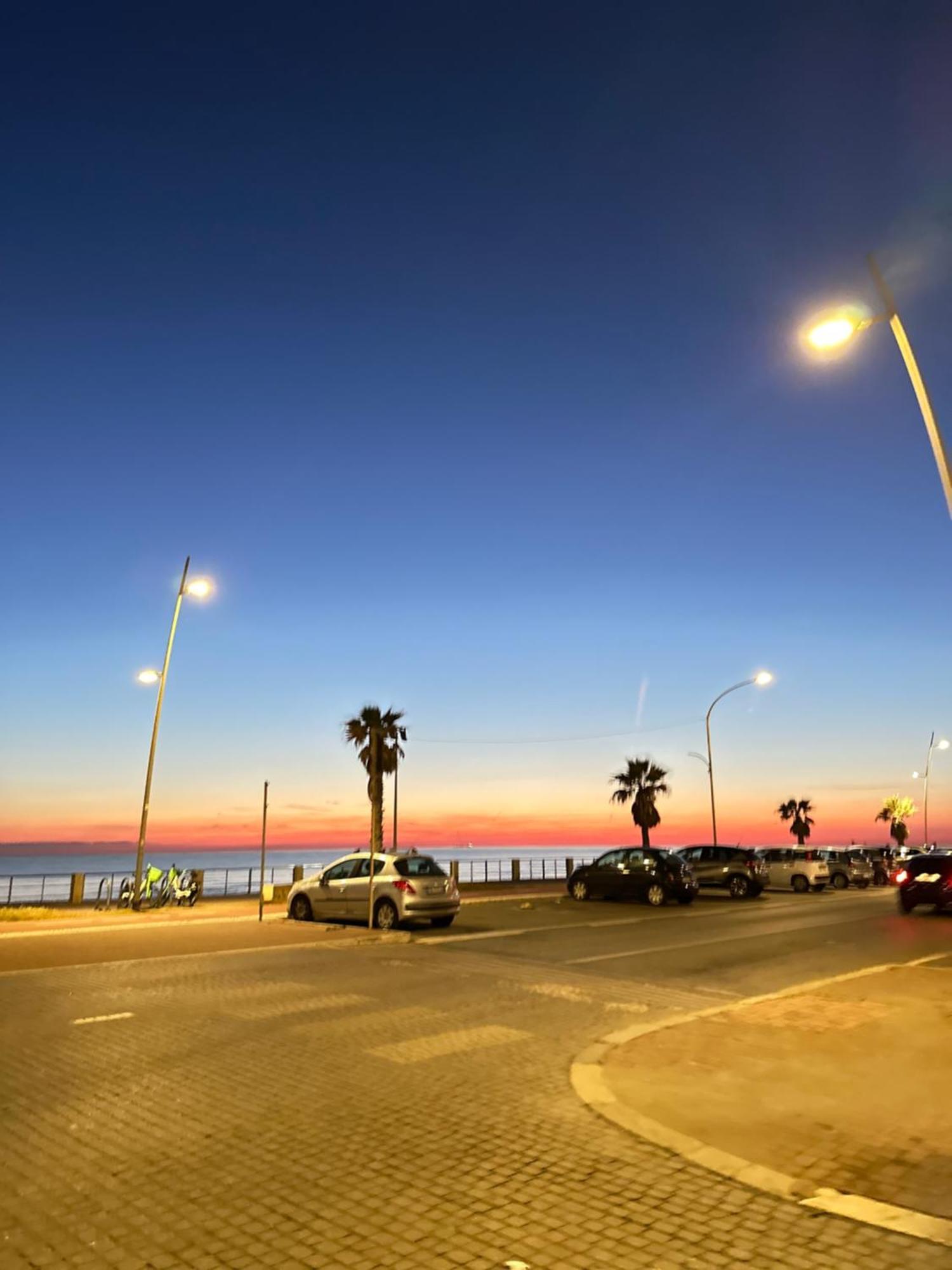 Appartamento Penthouse Salus Sea View Terrace Lido di Ostia Esterno foto