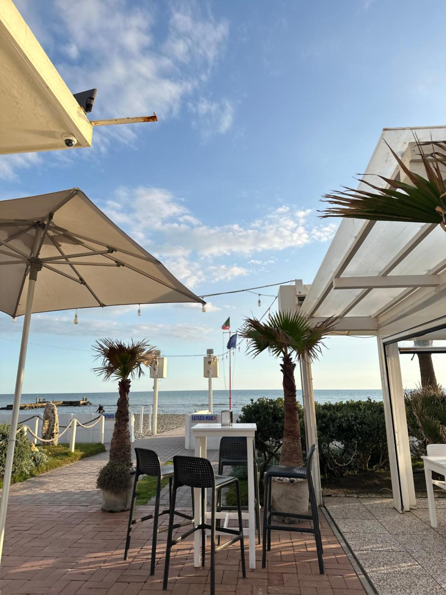 Appartamento Penthouse Salus Sea View Terrace Lido di Ostia Esterno foto